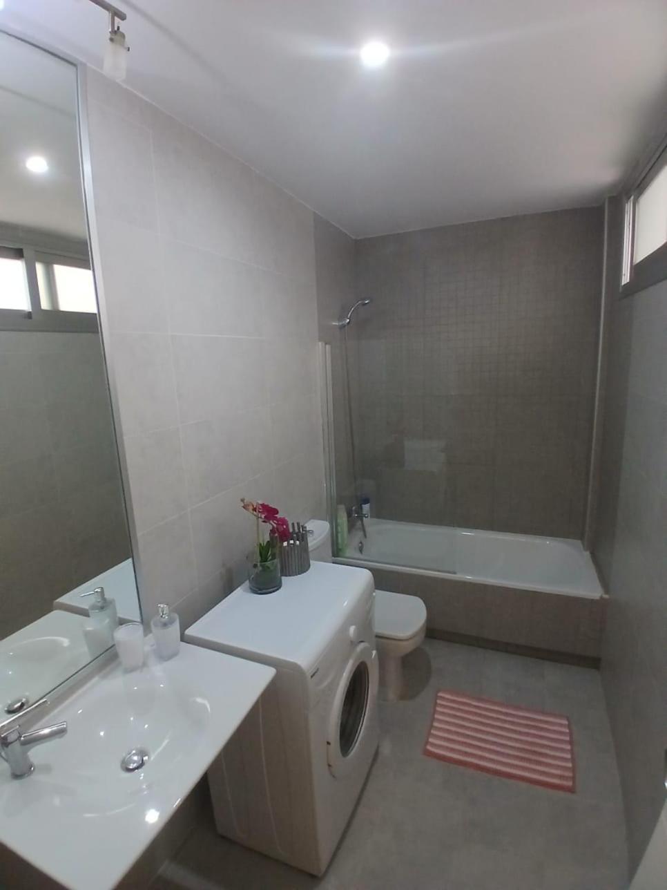 Apartamento Bernier Málaga Exterior foto